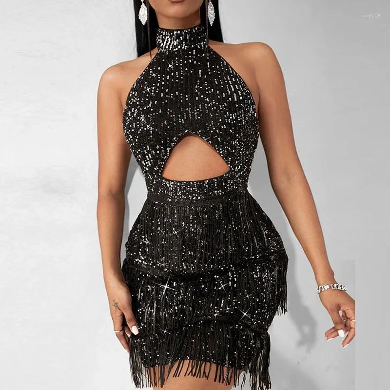 Robes décontractées Élégant brillant paillettes robe de soirée dos nu sexy licou évider gland épissage fête femme sans manches mince club