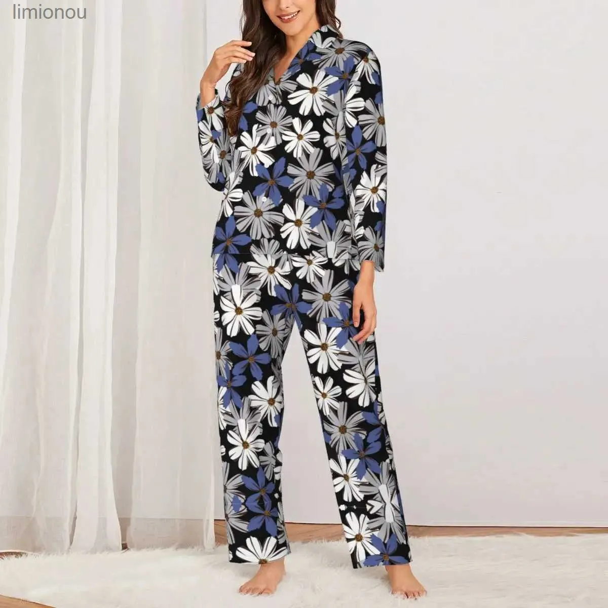 Women's Sleep Lounge Pajamas Lady White Blue Daisies Sleep Sleepwear Funky Floral Print 2 Piece Casual Pajama Set Long-Sleeve Oversized Home SuitL240122