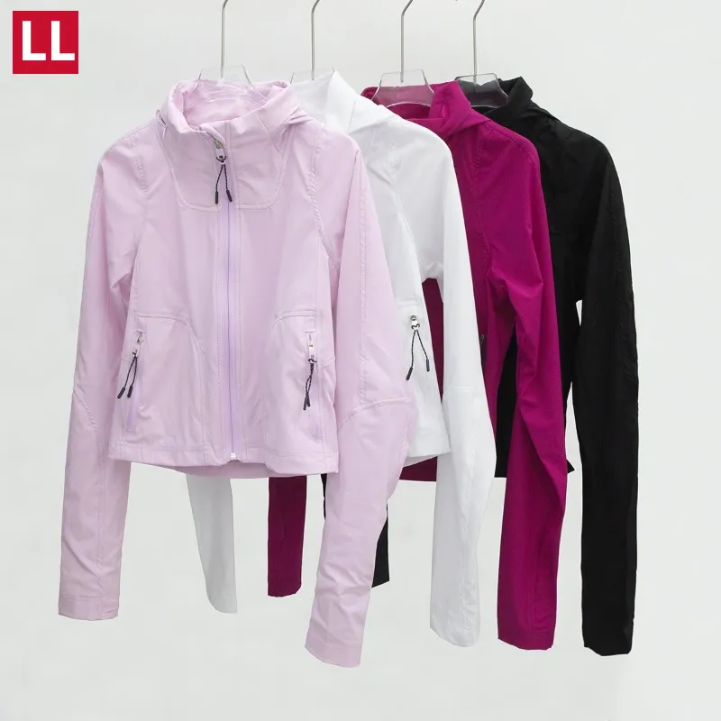 LL Yoga Def Vestes à capuche recadrées à manches longues avec fermeture éclair complète pour femme - Ventilation extérieure - Protection UV - Coupe ajustée - Manteaux à col montant