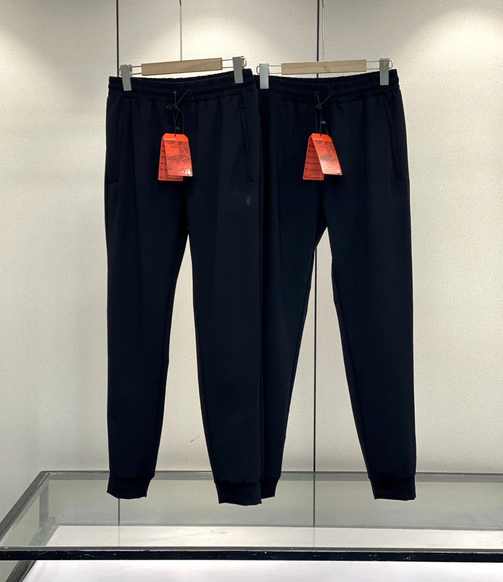 Calça jeans masculina roxa, macia e confortável, para esportes ao ar livre, com tendências de design simples, desgastada, preta, rasgada, motociclista, slim fit, motocicleta