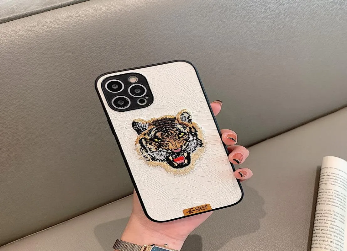 3D Luxury Embroidery Tiger Head Leather Telefonfodral för iPhone 12 11 Pro Promax X Xs Max 7 8 Plus Case Cover6019527