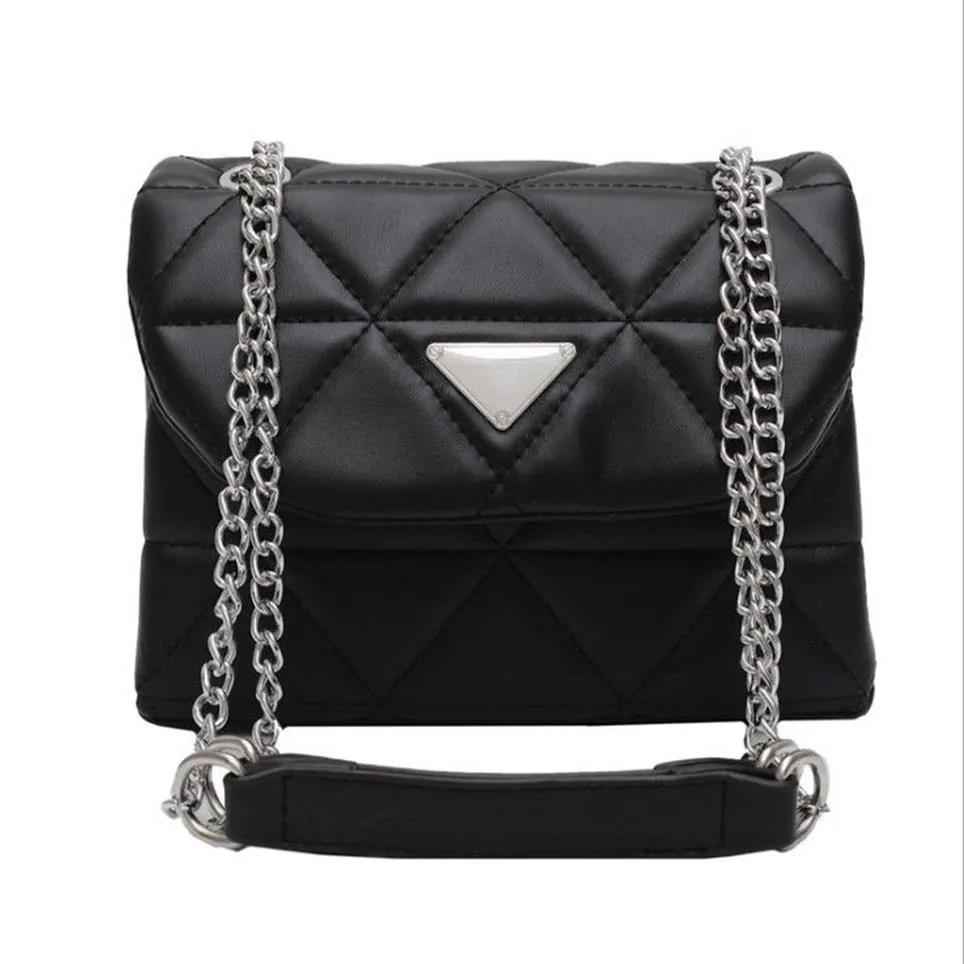 Cadeia de designer Diamante de inverno pequeno PU Couro Crossbody Sacos para mulheres bolsas de ombro de tendência Bolsas de senhora187J