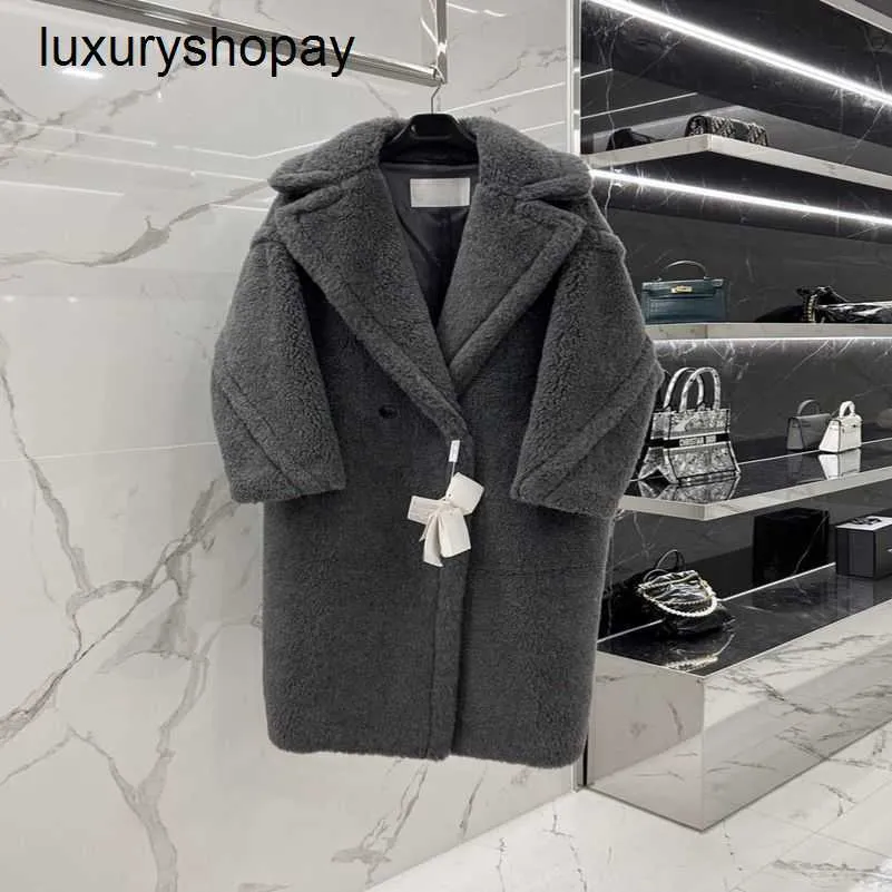 Top Maxmaras Teddy Bear Cappotto Cappotti di cashmere da donna 2024 Inverno Deep Sky Grigio Pelliccia Particella Pile di cammello Lunghezza media Capispalla addensato e sciolto