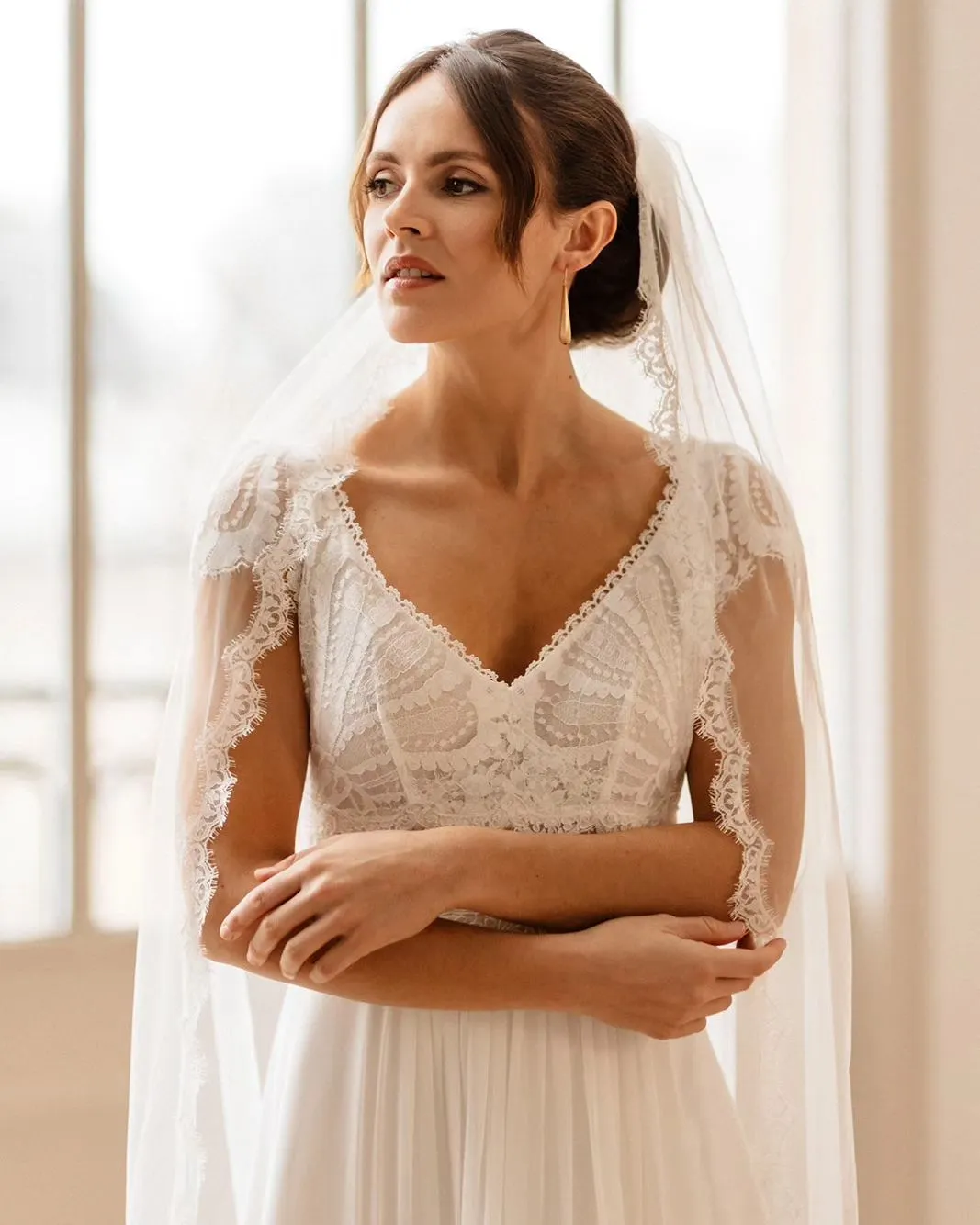 chinese dress ladies French Lace Vintage Nude Wedding Dress with Flared Sleeves and Lace Train Cream / France Lace / 18