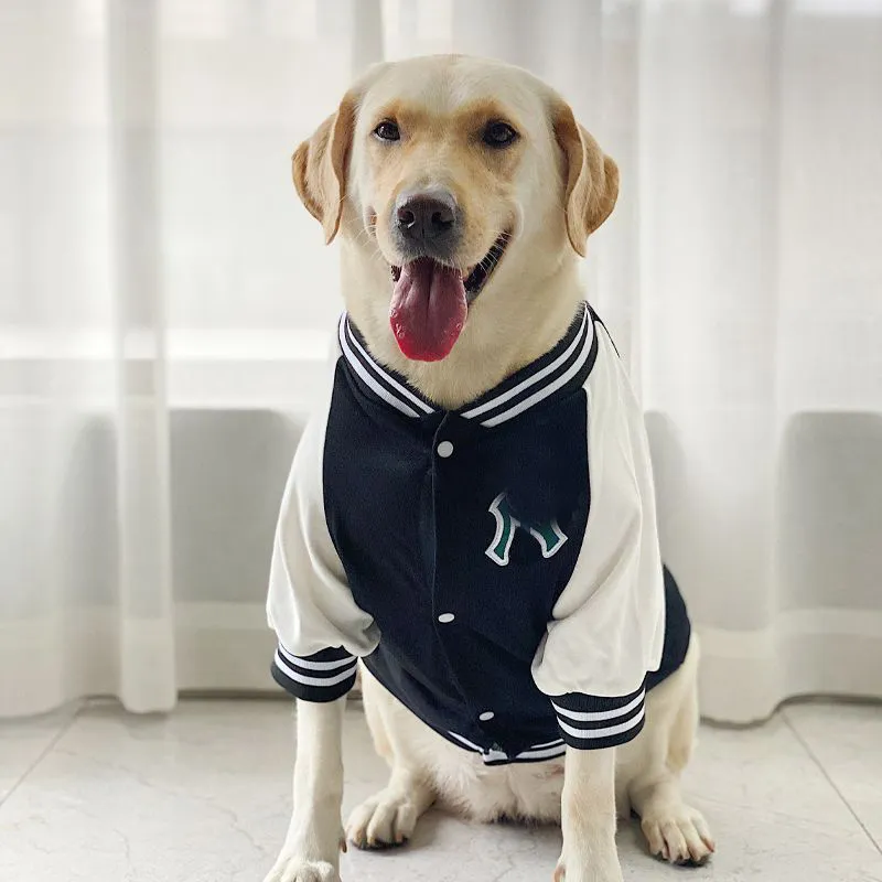 Hundkläder designer hundkläder stora hund trendiga varumärken husdjur leveranser labrador vår/höst hund baseboll kostym kläder CSD2401226