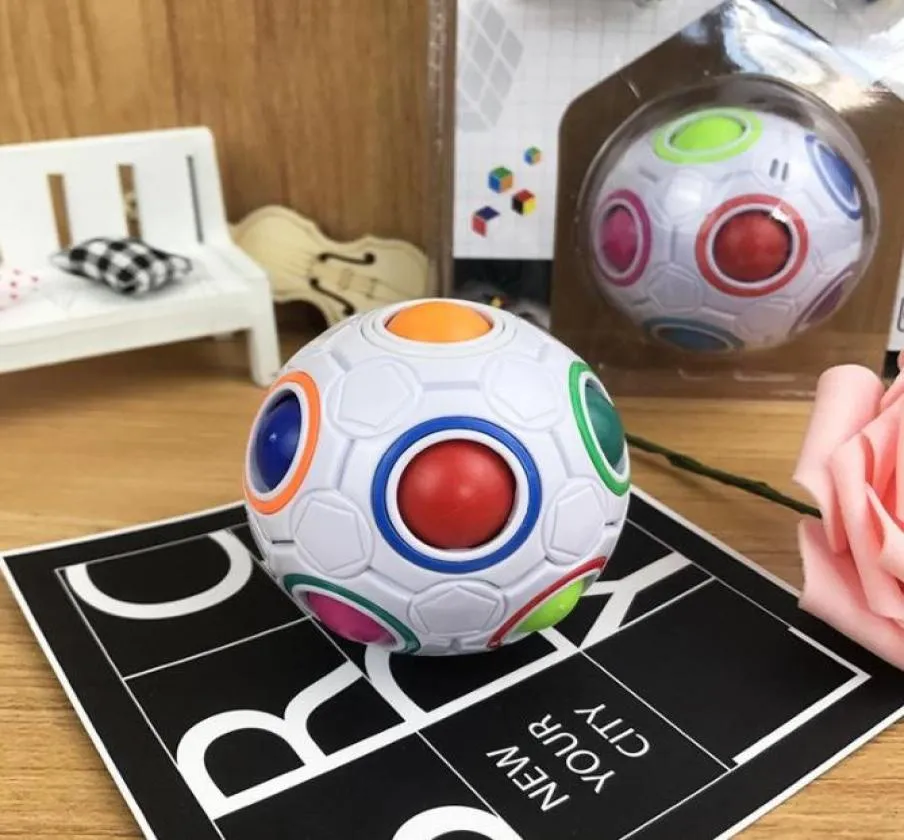 2021 Toys Girls Magic Ball Toy Antistress Cube Kids Puzzles Education Coloring Learning Toy's For Children Adults Desk Office Anti Tress9488413