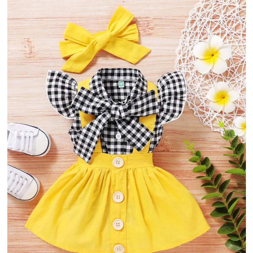 "Adorable Plaid Bow T-Shirt and Suspender Skirt Set for Baby Girls - Perfect Summer Outfit with Matching Headband - 2pcs Clothing Set for Toddler Girls"