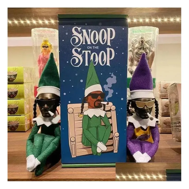 Juldekorationer Snoop på en böcker Elf Doll Spy Bent Home Decorati Year Gift Toy T0814 Drop Delivery Garden Festive Party Supplie ZZ
