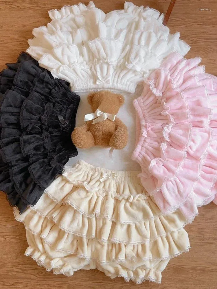 Röcke Rosa Japanische Kawaii Lolita Rock Frauen Bogen Wolle Warme Süße Mini Kuchen Weibliche Korea Prinzessin Nette Party Shorts 2024