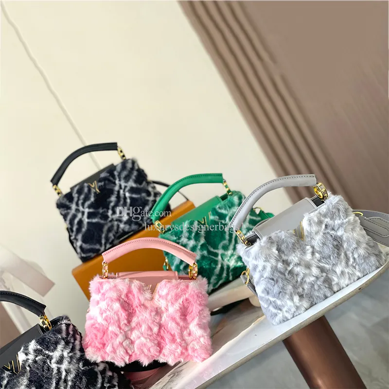 حقائب اليد مصمم حقيبة عالية الجودة قصيرة الفراء الناعم أكياس الكتف مصممين امرأة أزياء Crossbody حقيبة الفراء الفراء 22668