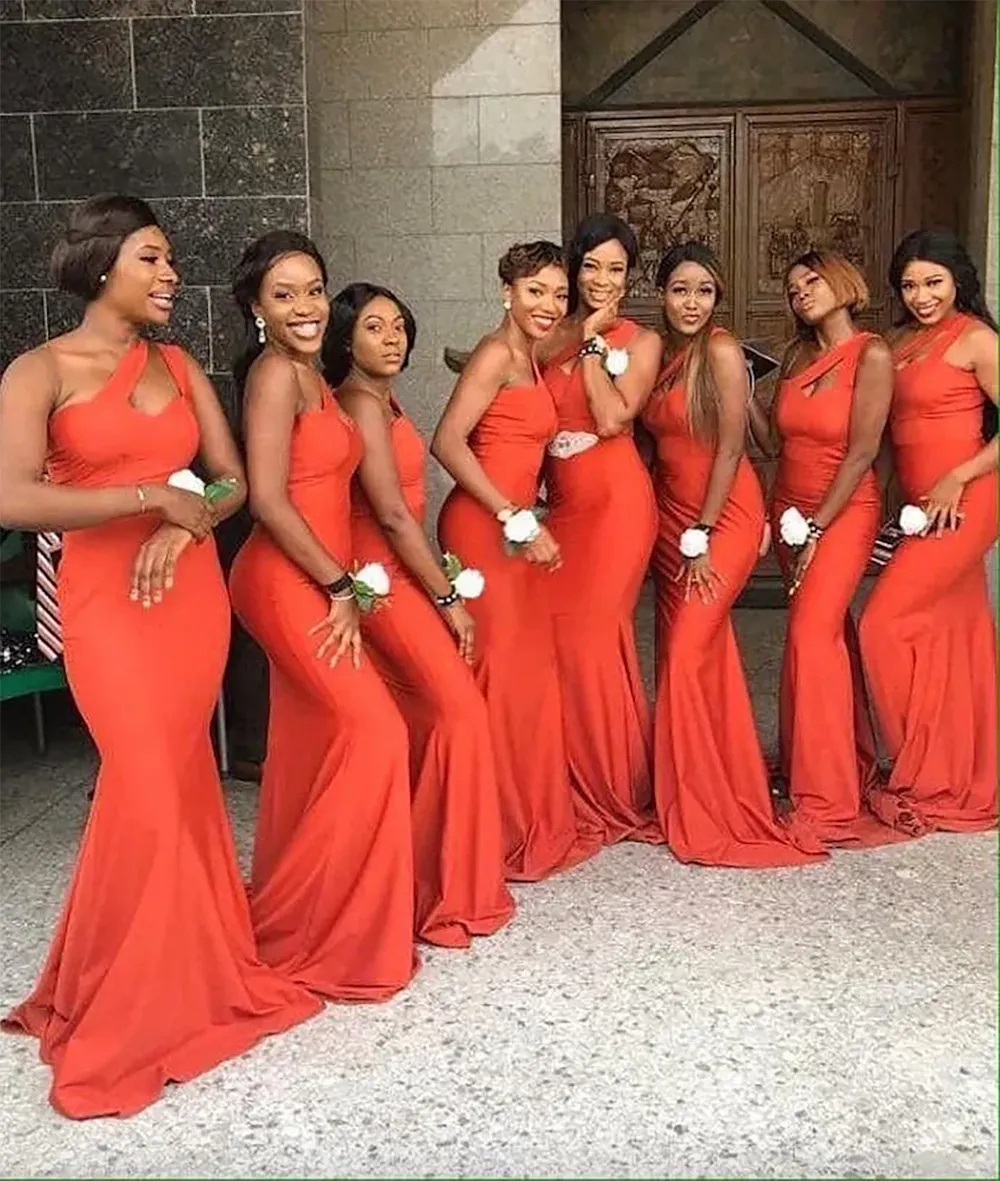 2024 Orange One Shoulder Mermaid Bridesmaid Dresses Hollow Neck Sweep Train Garden Country Simple Wedding Guest Party Gowns Maid of Honor Dress