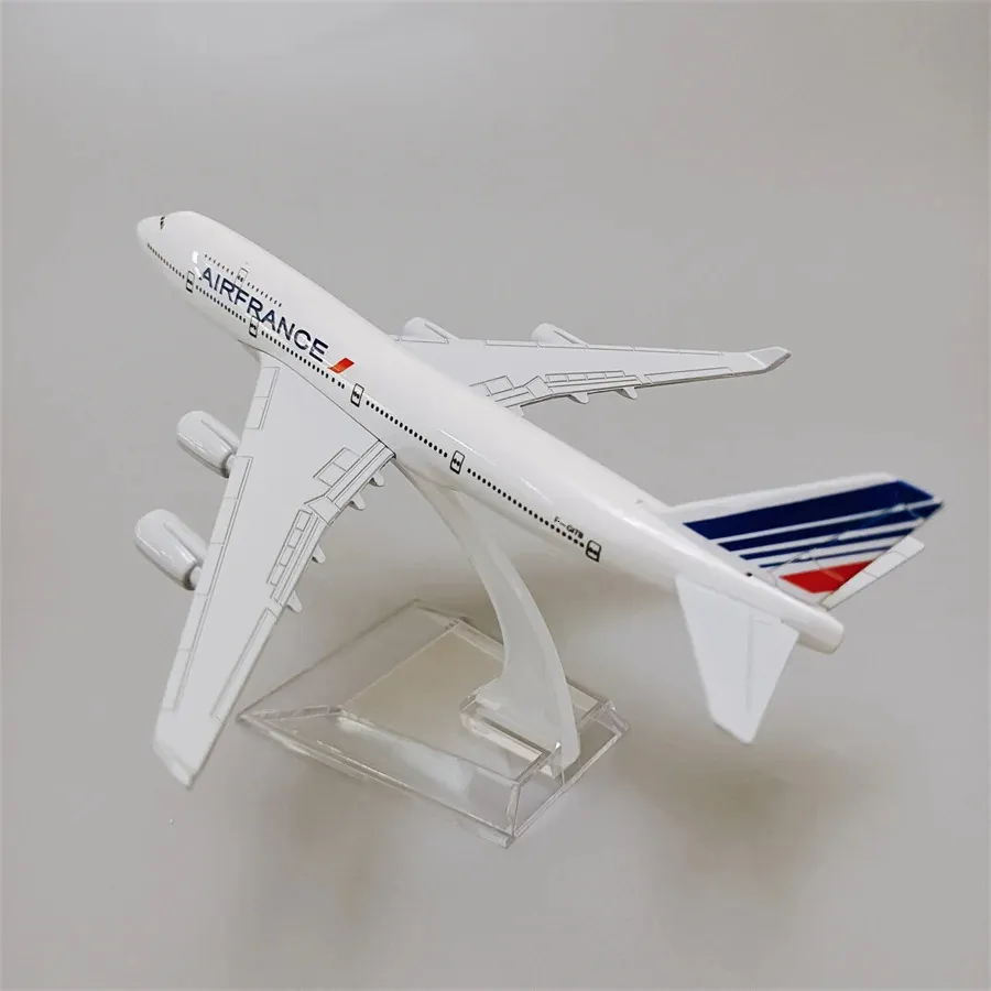 16cm Alloy Metal Air France Airlines Boeing 747 B747400 Airplane Model Aifrance Airways Plane Diecast Aircraft Kids Toys240118