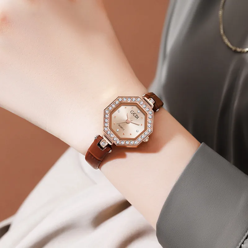 여성 고급 단순한 절묘한 다이아몬드 팔각형 높은 외관 수평 벨트 쿼츠 시계 Montre de Luxe Gifts