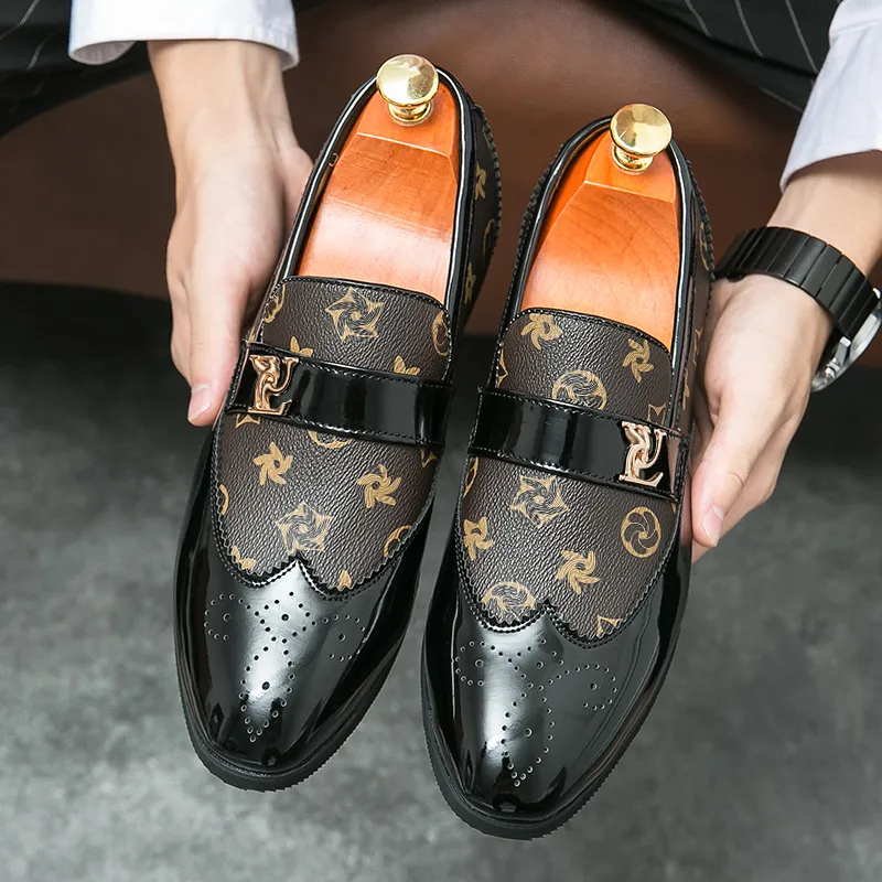 Мужские лоферы с круглым носком, лоскутные туфли на квадратном резном каблуке и нескользящая повседневная деловая обувь