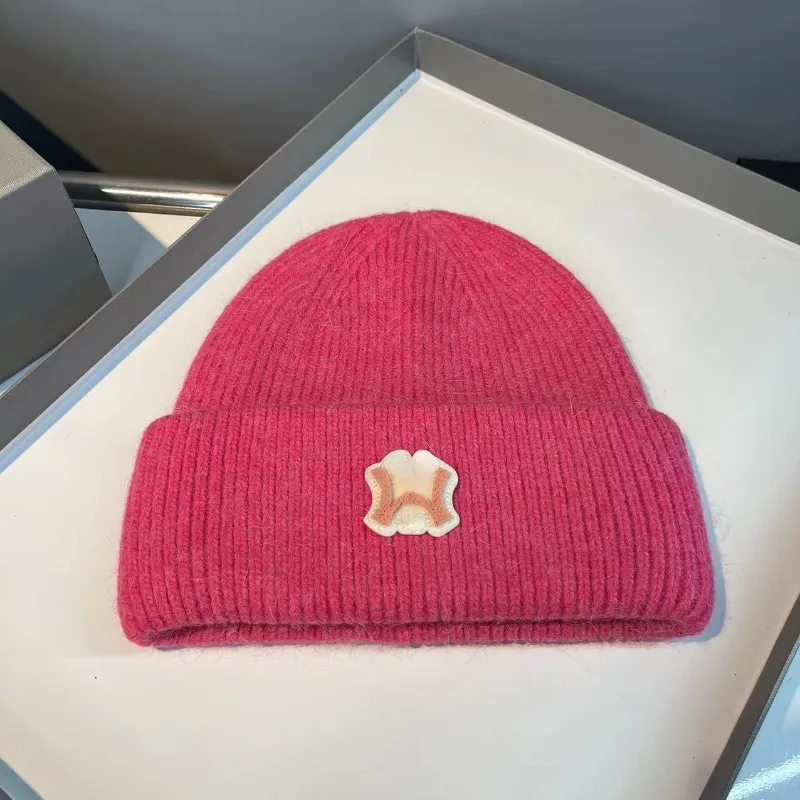 Unisex deisgner beanies plysch bokstav ull hatt koreansk avslappnad dubbel stickad kanin hår hatt varm hatt kall hatt 11-15