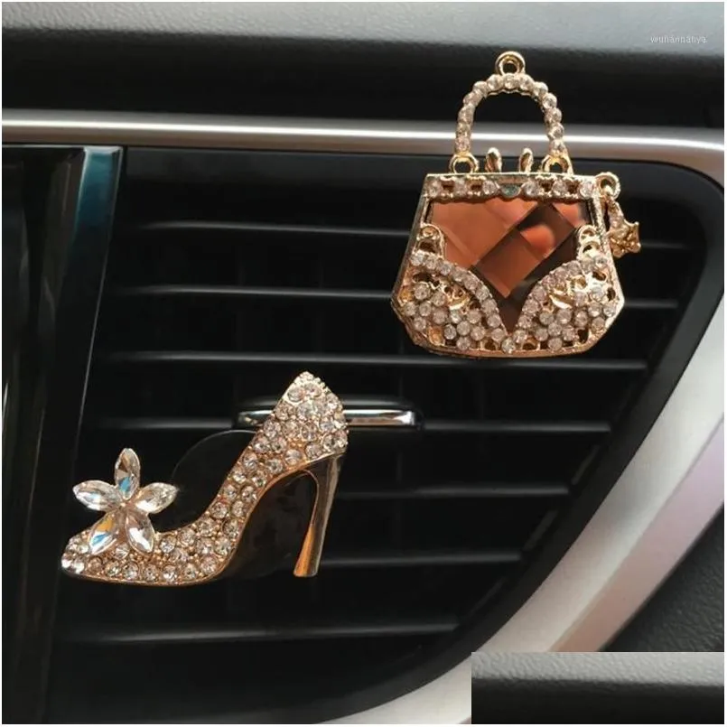 Décorations intérieures Décor de voiture Diamond Purse Air Freshener Sortie par clip Diffuseur de parfum Bling Crystal Accessoires Femmes Girls1 Drop Dh9Lr