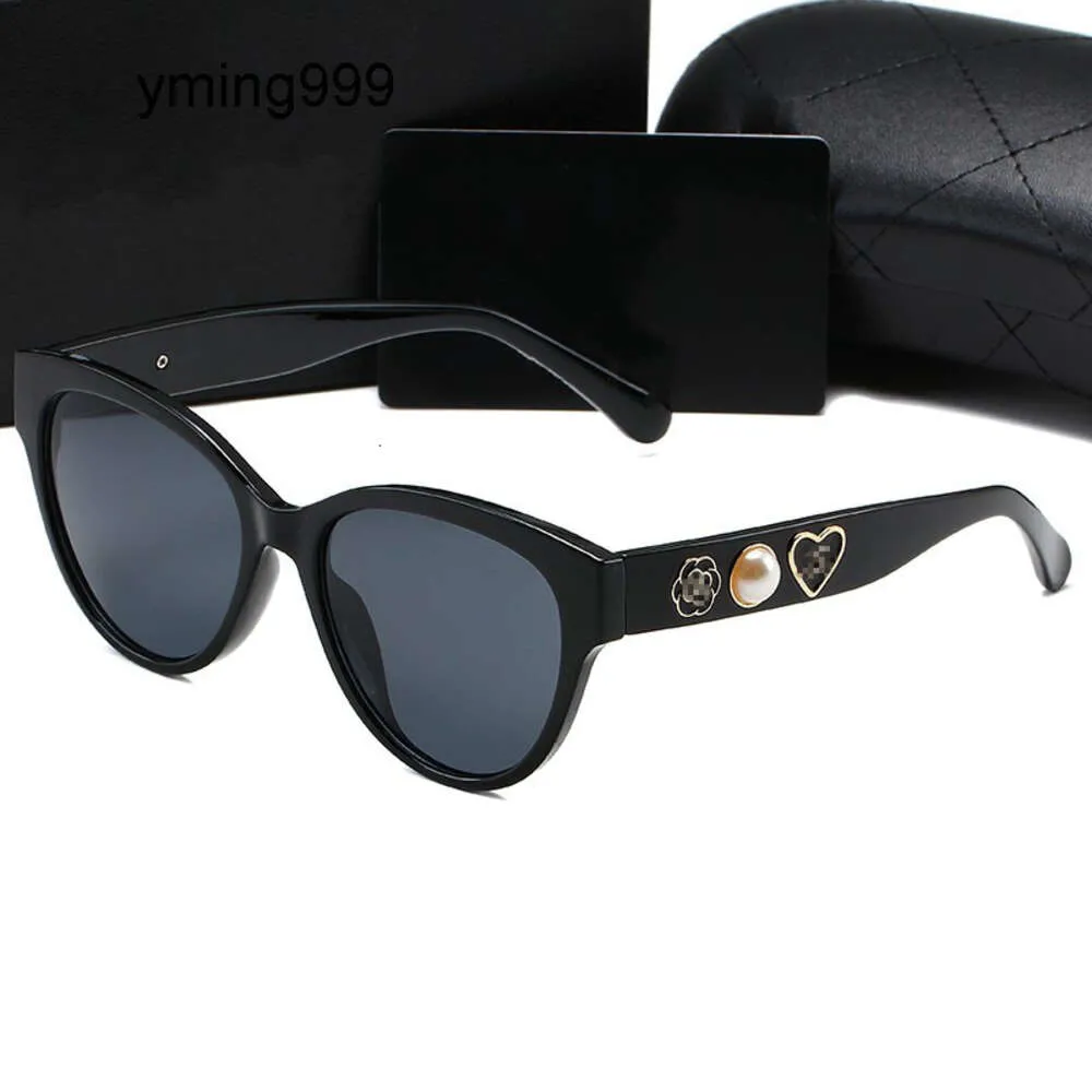 décorations Sun CC Classic Channel Miroir avec nuances chanelisme lunettes de soleil lunettes de chat rétro femme yeux jambes designer lunettes de perles CHANELS meilleures femmes vendent F8BI