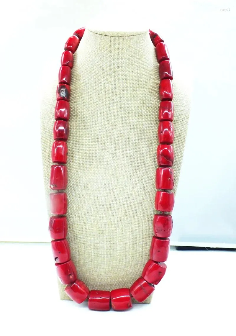 Tour de cou . Bijoux homme africain collier corail rouge 80CM. ONT DES DÉFAUTS !