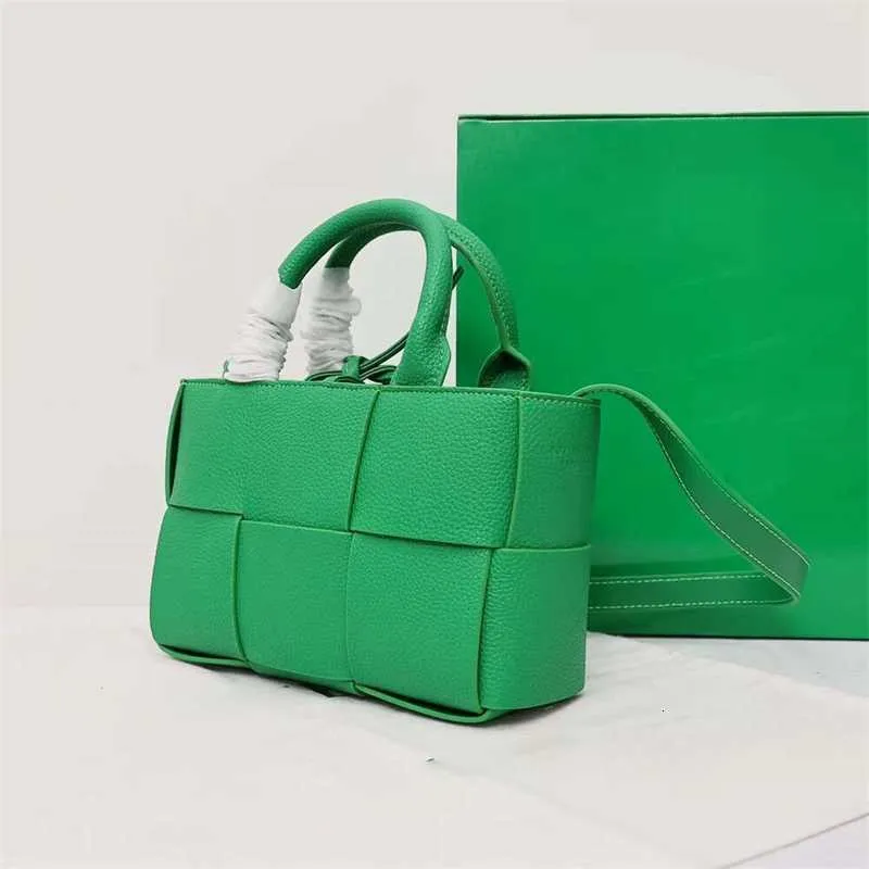 Service 2024 Leather Woven Bags Contact Casual Versatile Large Capacity Single Shoulder Customer