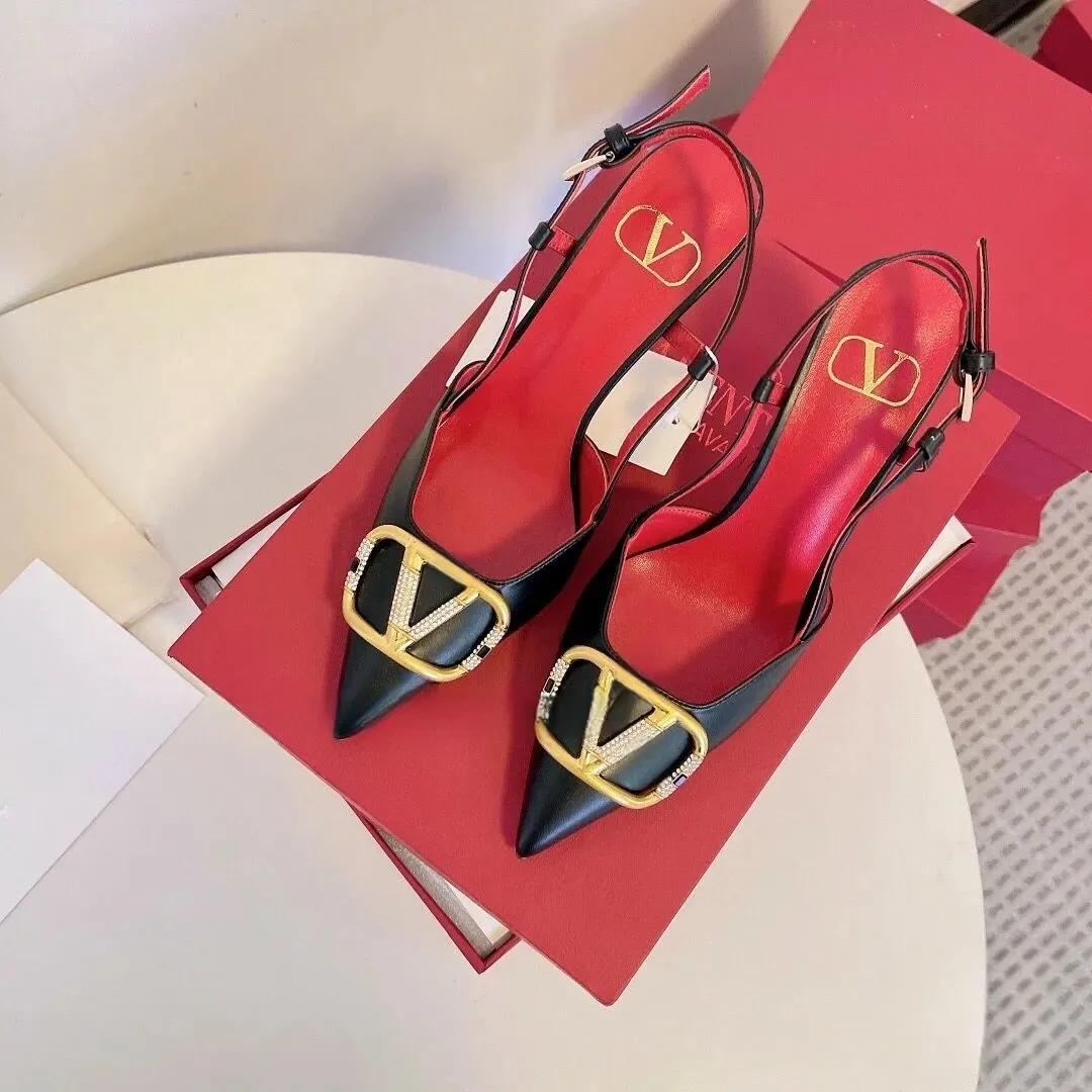 Femmes Sandales Designer Chaussures Marque De Luxe Pompes Talons Minces 4cm 6cm 8cm 10cm En Cuir Véritable Nude Noir Mat Été avec Sac À Poussière Rouge Taille 34-44