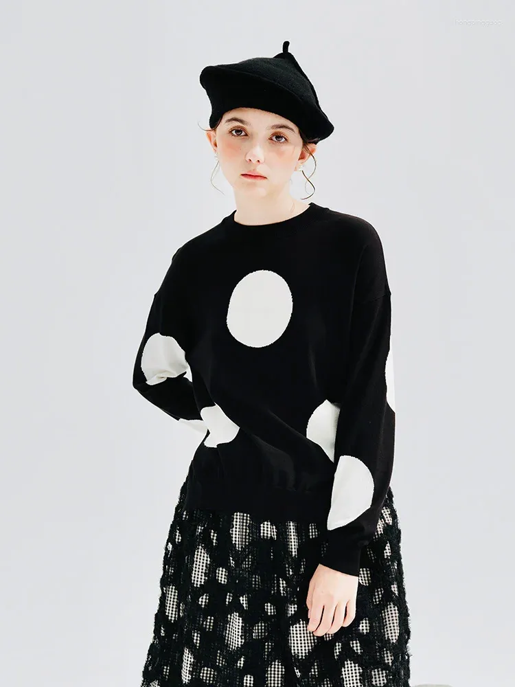 Kvinnors tröjor Imakokoni Original Design Autumn and Winter Warm Black Knitwear Polka Dot Långärmad Crewneck Pullover Sweater 234267
