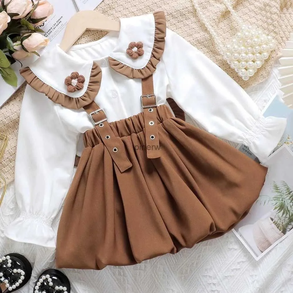 Vestidos da menina Menoea Girls 'Set 2023 New Girls' Polo Collar Ruffled Applique Shirt + Strap Dress Two Piece Set Children's Fashion Clothing