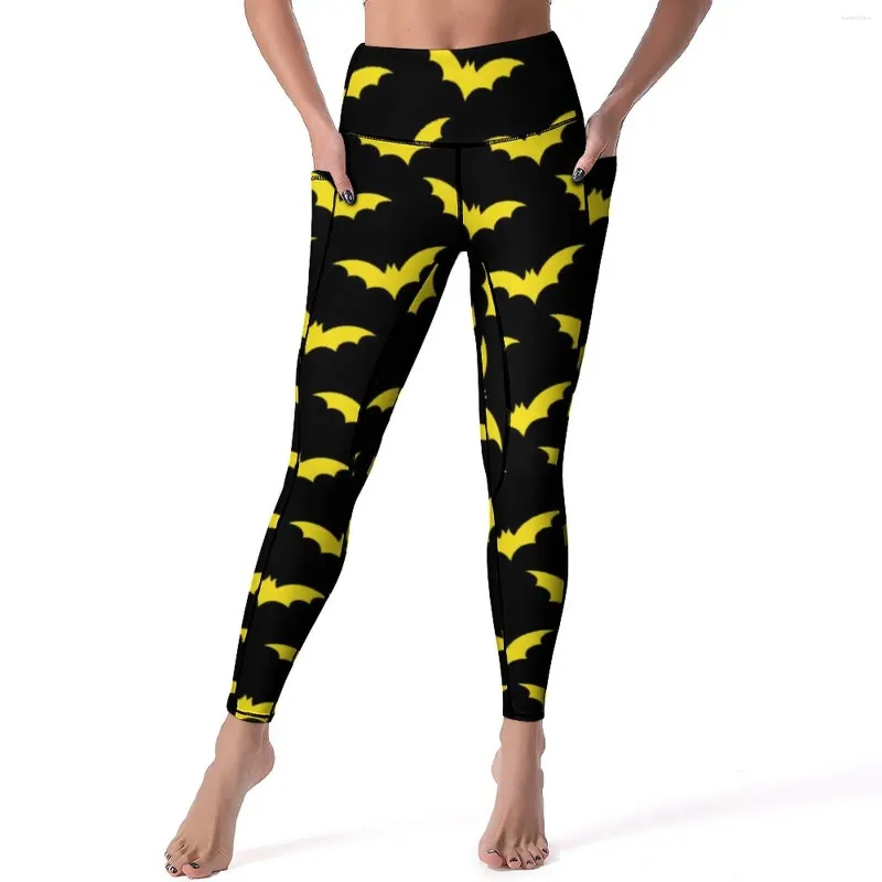 Leggings da donna Halloween Sexy Pipistrelli neri e gialli Pantaloni da yoga a vita alta Novità Leggins ad asciugatura rapida Collant sportivi da allenamento femminile