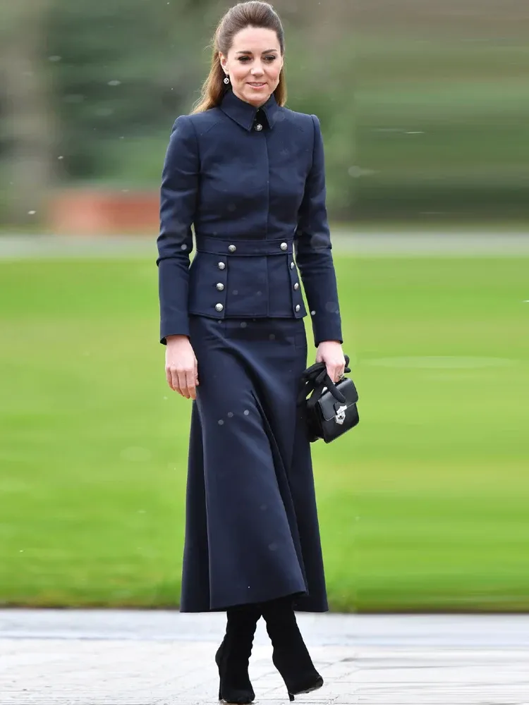 プリンセス滑走路秋、新しい高品質の長袖ジャケットトップエレガントなスリムシックハーフスカートビンテージカジュアルパーティー女性セット