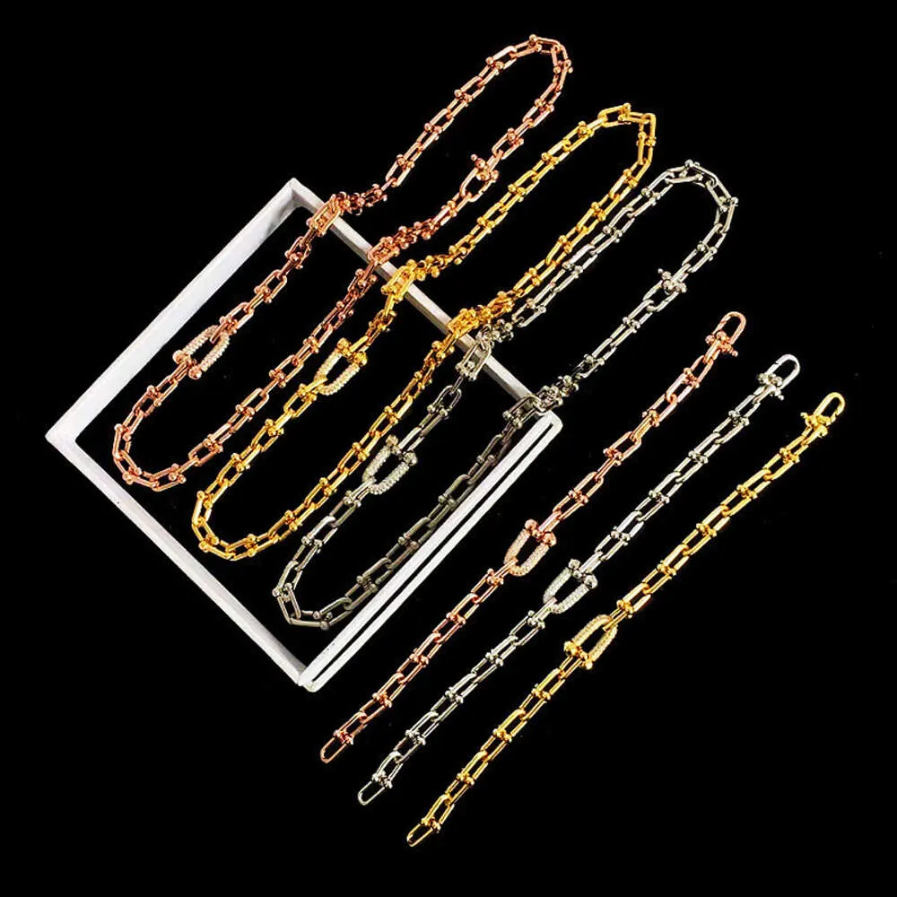 EJZ8 Naszyjniki wisiorek Tiffanyco High Version v Gold t Family Horseakoe podwójny pierścień pełny diament
