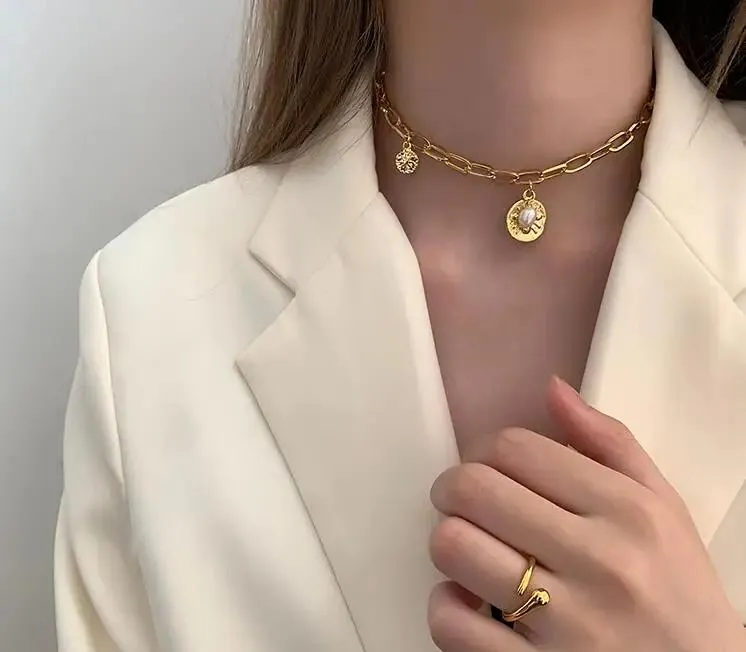Collares Titanio con oro de 18 quilates Perla real Estrella Collar de araña Diseñador de joyas para mujer T Show Vestido de pasarela Raro INS Japón Coreano Boho