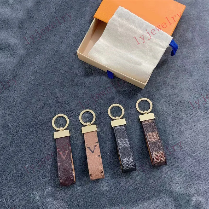 Dragonne Designer Keychain Luxury Mens Keyring Gold Plated Buckle Lanyard Letter Key Chain 여성 남성 Portachiavi Charm Car Leather Classic Keychains DE