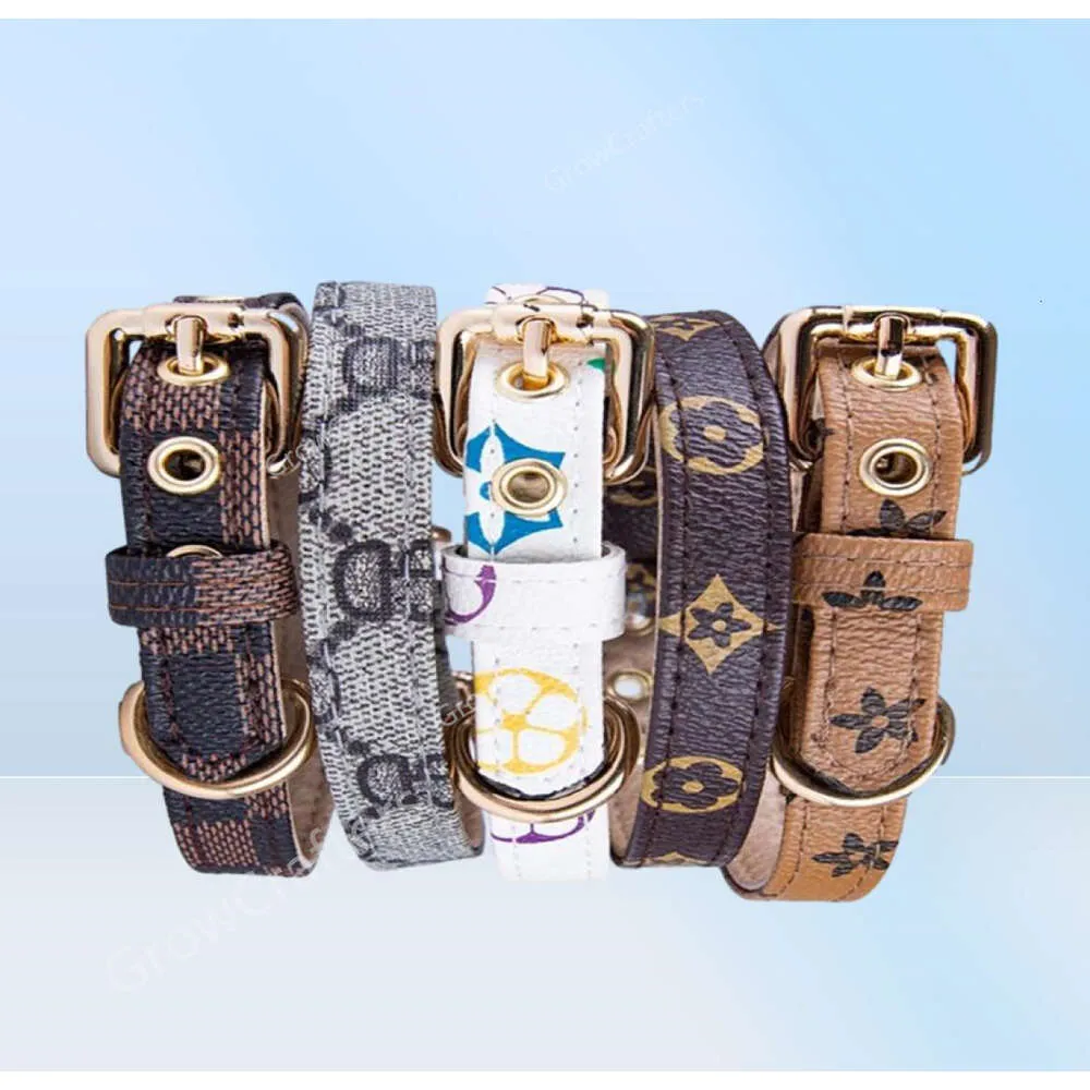 Dog Collars Leash Set Classic Persbyopia Designer Letters Pattern Print LeashesPUレザーファッションカジュアル調整可能な犬猫nec8692924