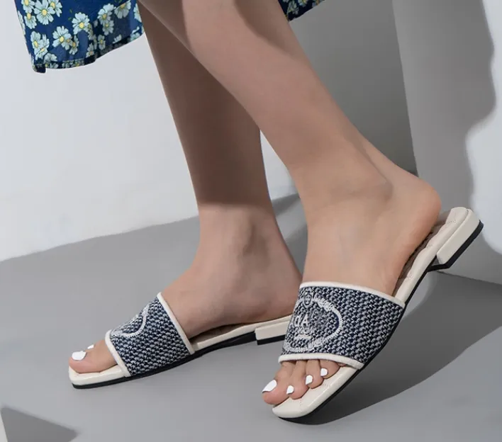 P692 moda chinelo sliders paris slides sandálias chinelos para homens mulheres designer quente unisex piscina praia flip flops tamanho 36-42