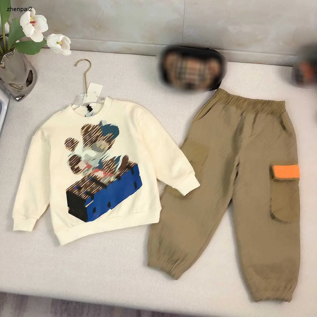 Luxo crianças tracksuits designer outono hoodie conjunto tamanho 100-150 roupas de bebê boneca urso padrão em torno do pescoço pulôver e calças jan20
