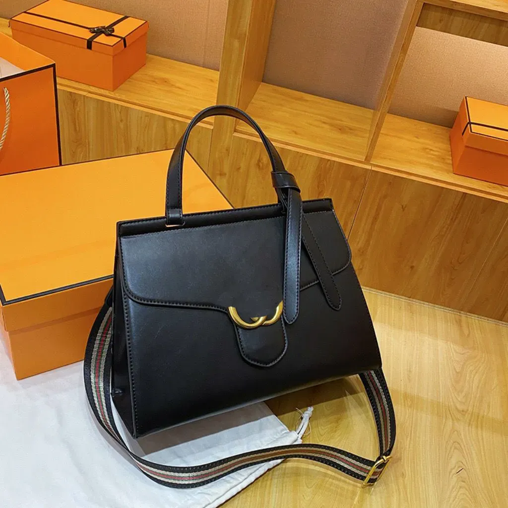 Hot Selling Fashion Handbag Top Designer Bag Casual och mångsidig One Shoulder Crossbody Väskor stor kapacitet Trendiga gudinnasväskor