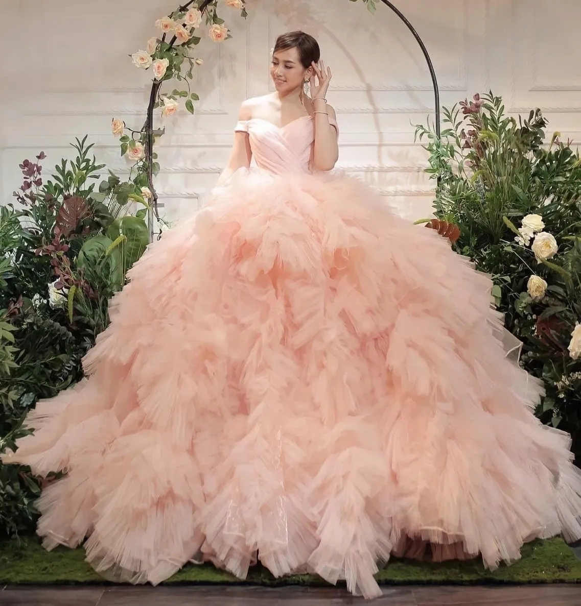 Blush Pink Formal Dresses Off the Shoulder Straps Bodice Zip Back Formal Dresses with Slit