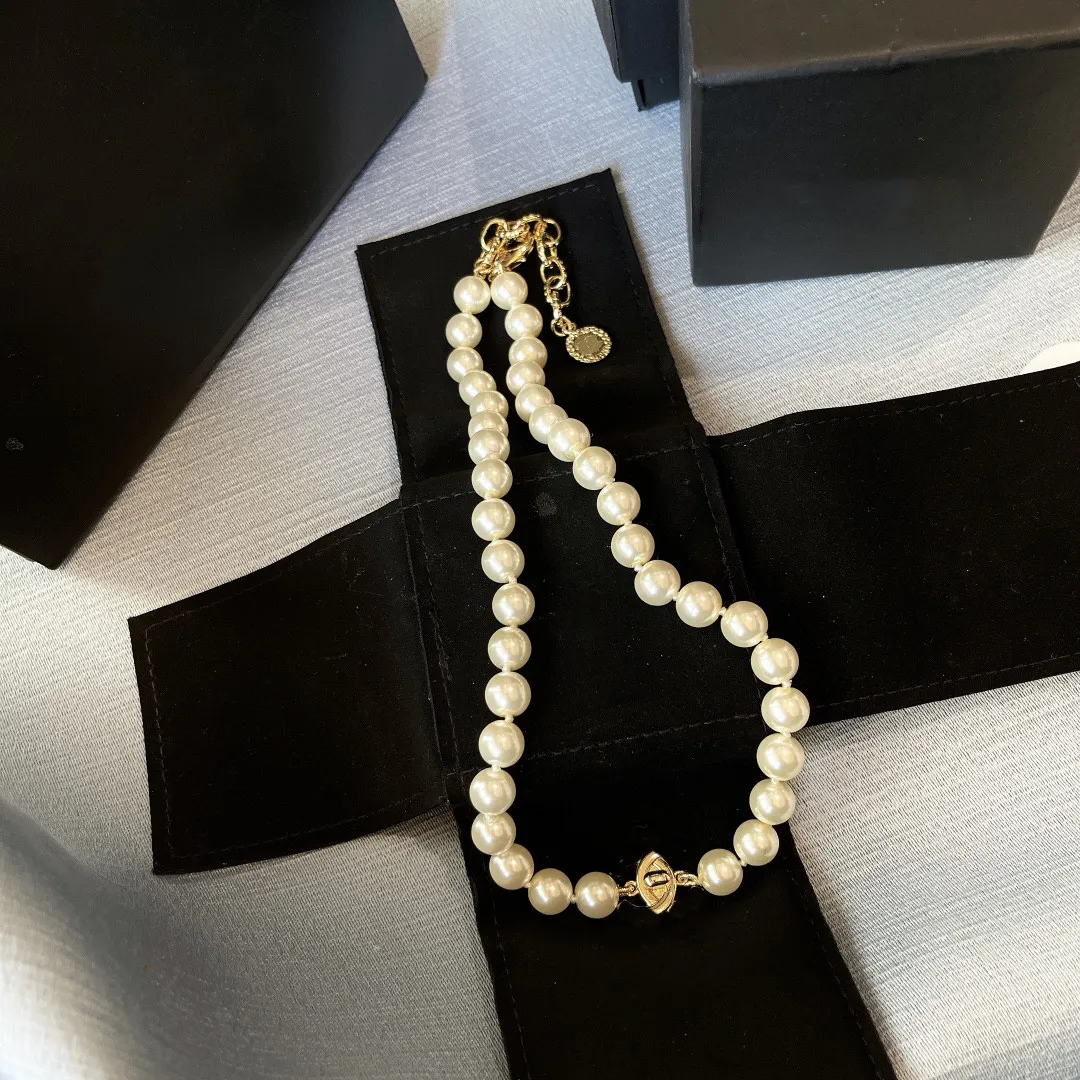 قلادات لؤلؤة فاخرة جديدة للمرأة الماس لؤلؤة لؤلؤة مصمم سلسلة الهدايا مجوهرات