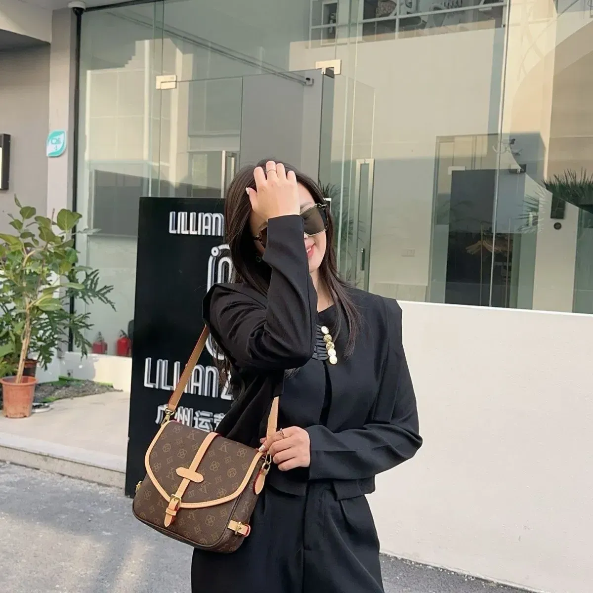 DHgate.com:Womens Small Twin Star Crossbody Bag, Original