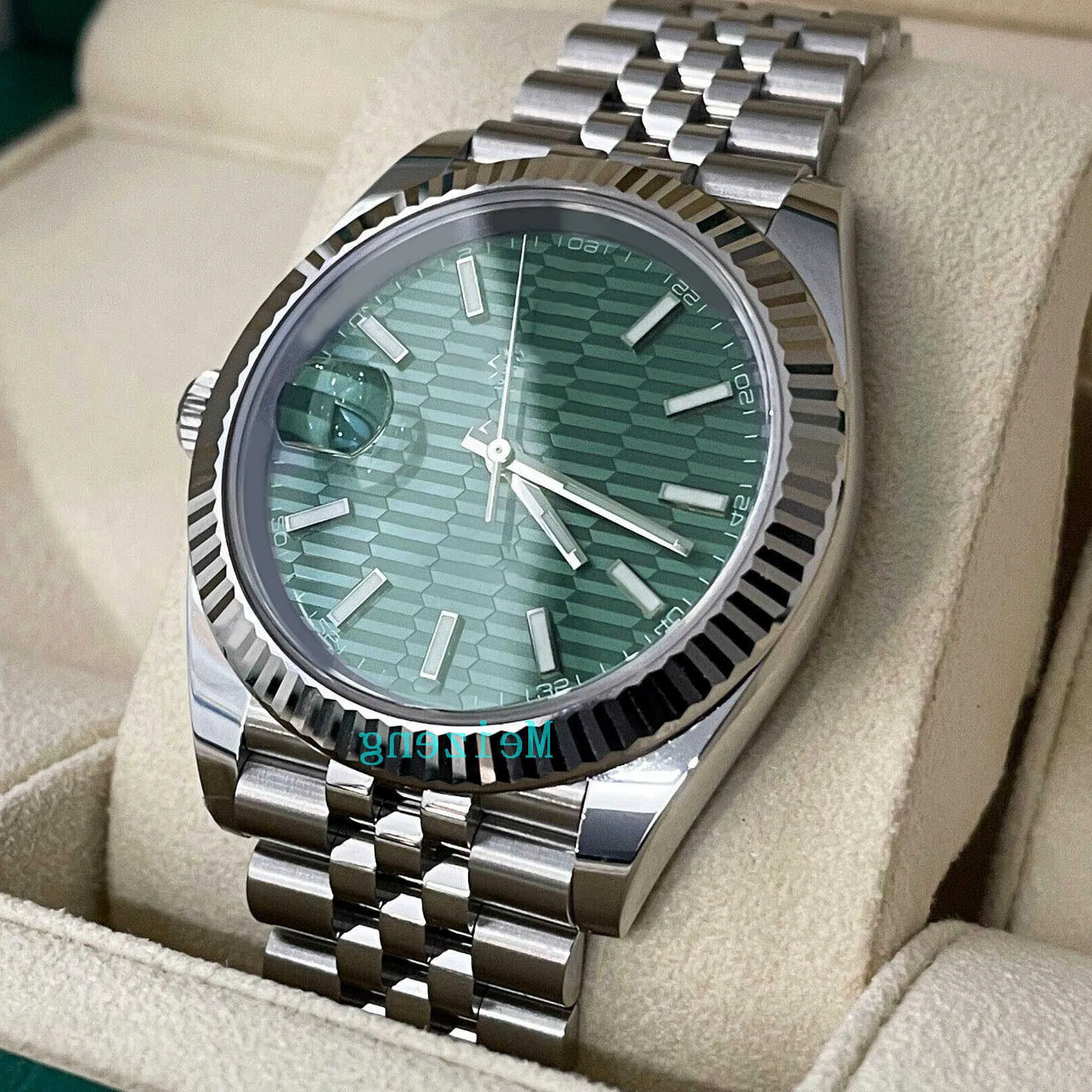 Montre-bracelet de luxe TOUT NEUF Montres automatiques pour hommes DATEJUST 41 CADRAN À MOTIF VERT INOXYDABLE JUBILÉ LUNETTE CANNELÉE réf 126334