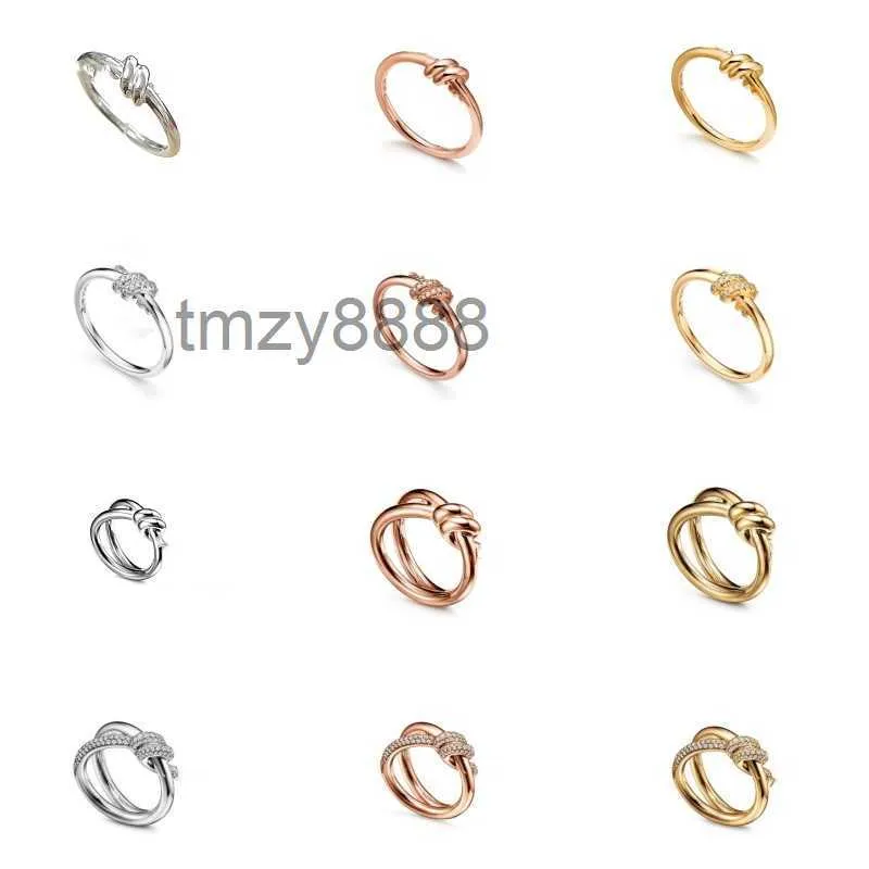 Womens Designer Ring Twisted Rope Diamondless Set med Diamond Popular Fashion Classic Versatile Single Double Multi Size FGBY