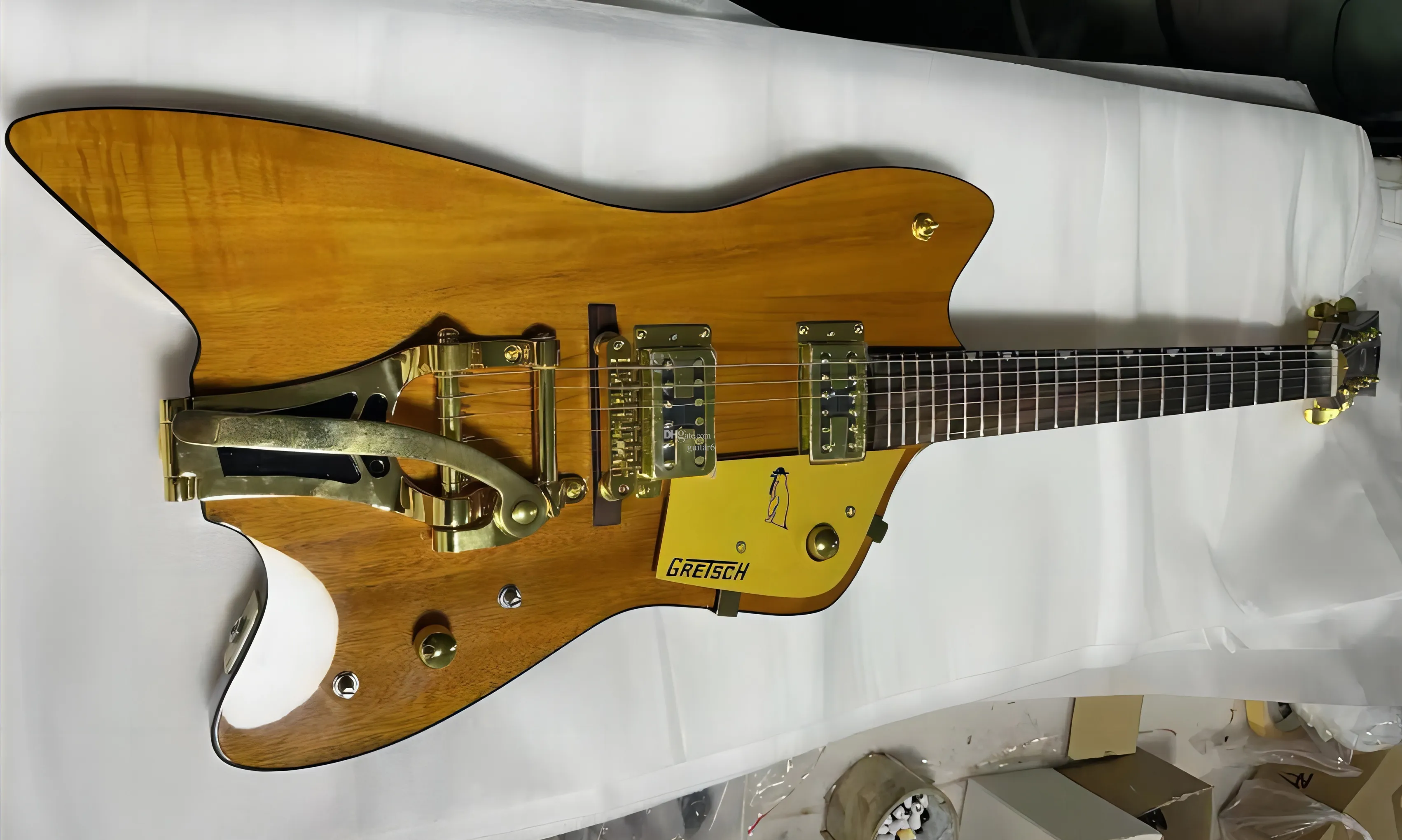 DHgate.com:G6199 Billy Bo Jupiter Gloss Natural Thunderbird