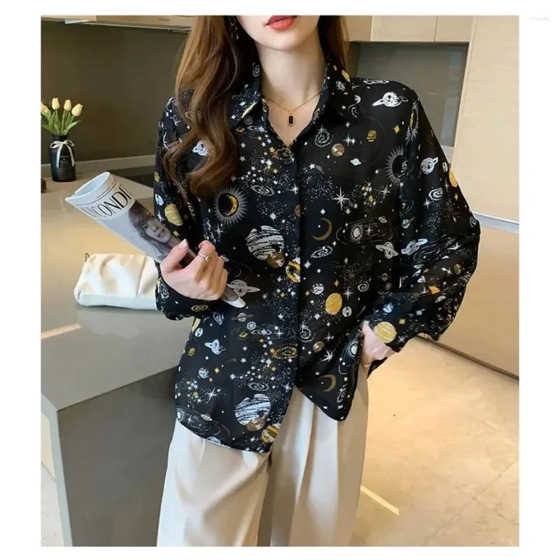 Women's Blouses Autumn Lolita Style Printed Long Sleeve Shirt Fashion Thin Satin Girl's Top Star Sky Pattern Lantern