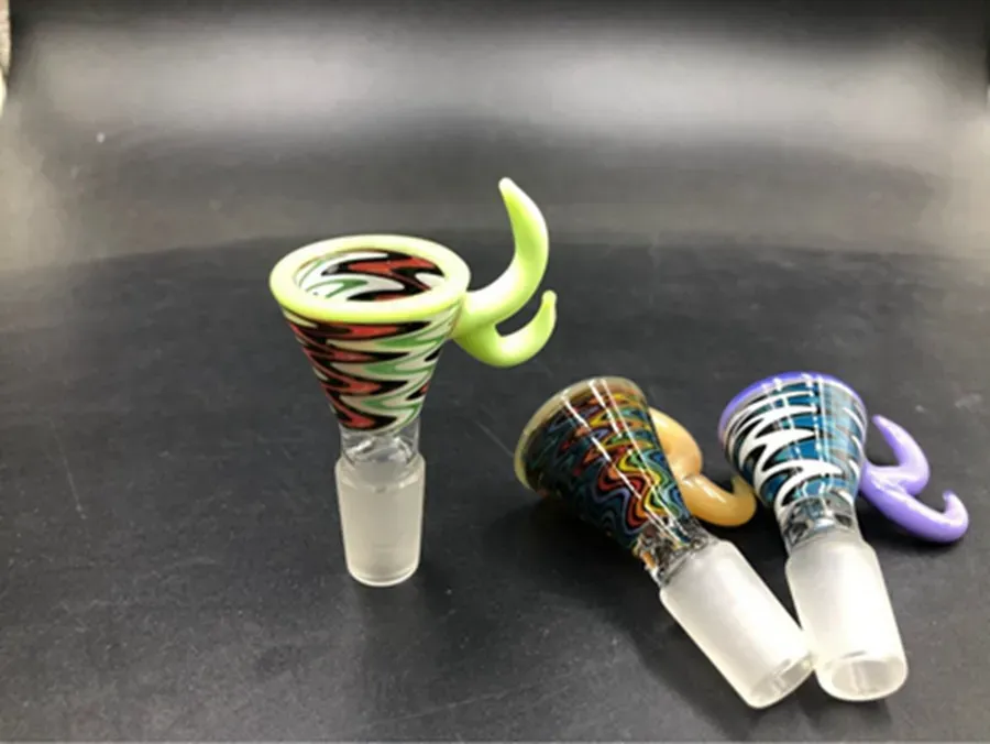 New Arrived Colorful 14mm bowl and 18mm glass bowl Male Joint Handle Beautiful Slide bowl piece smoking Accessories