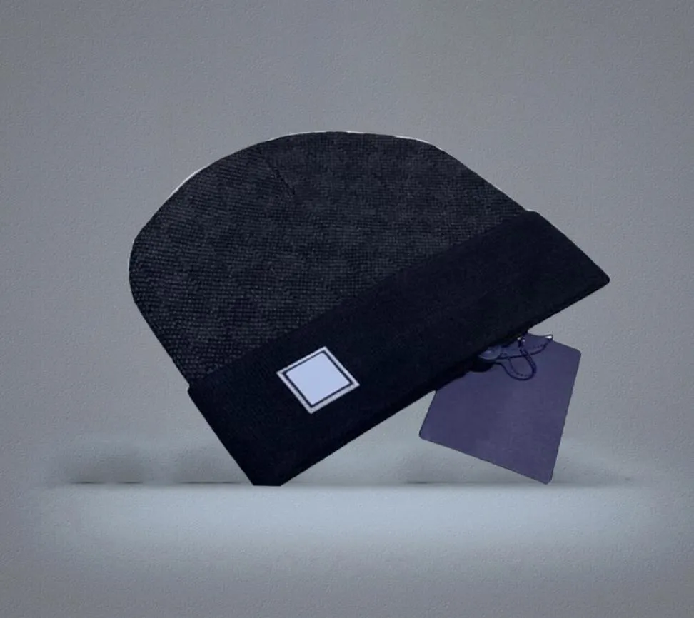 2021 Najnowszy wzór kratowy Drukukowany projektant czapki mężczyźni Czapka Zakres Jumn Winter Wool Hat Women Caps6693382