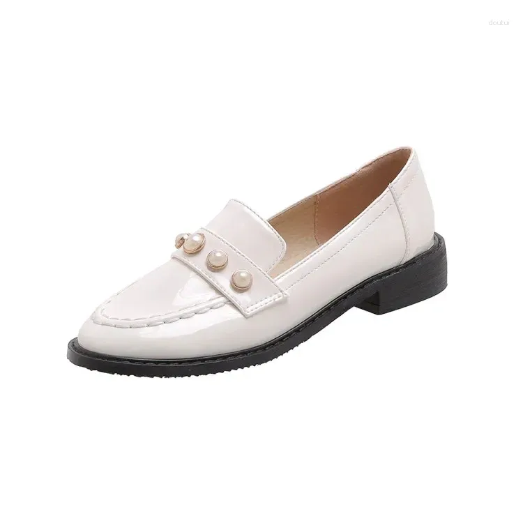 Sapatos de vestido blxqpyt mid-saltos mulheres bombas de couro grosso salto mocassins redondos dedo do pé raso senhoras pequeno e grande tamanho 31-43 20-14