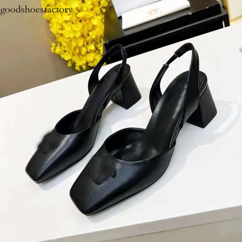 Designer High Heels Hollow Bun Women's Patent Leather Chunky Metal Jewelry Pointed Party Dress Wedding Shoes Square Toe Sandals 2024