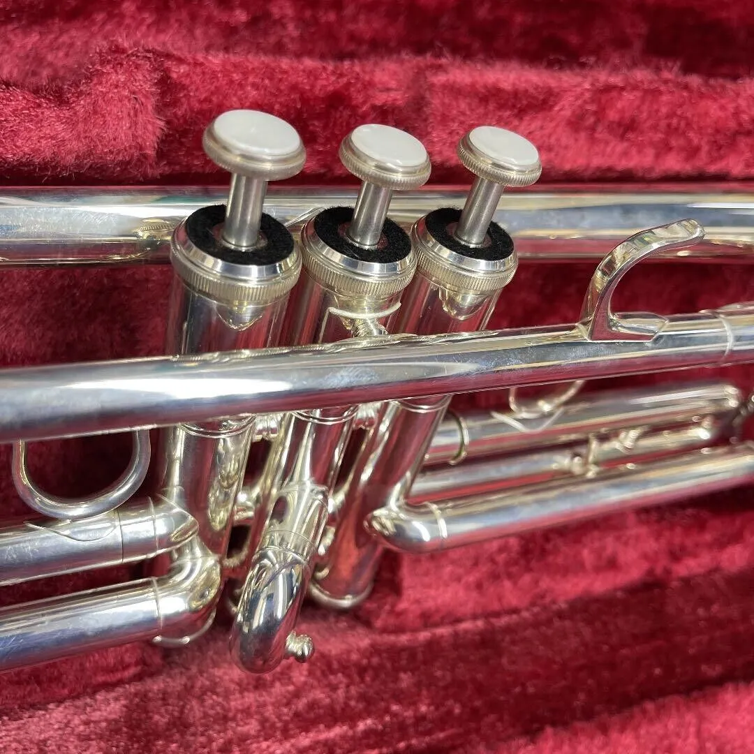 Trompette YTR-4325GS Silver Mouthpeace Instrument de musique Étui rigide GAKKI