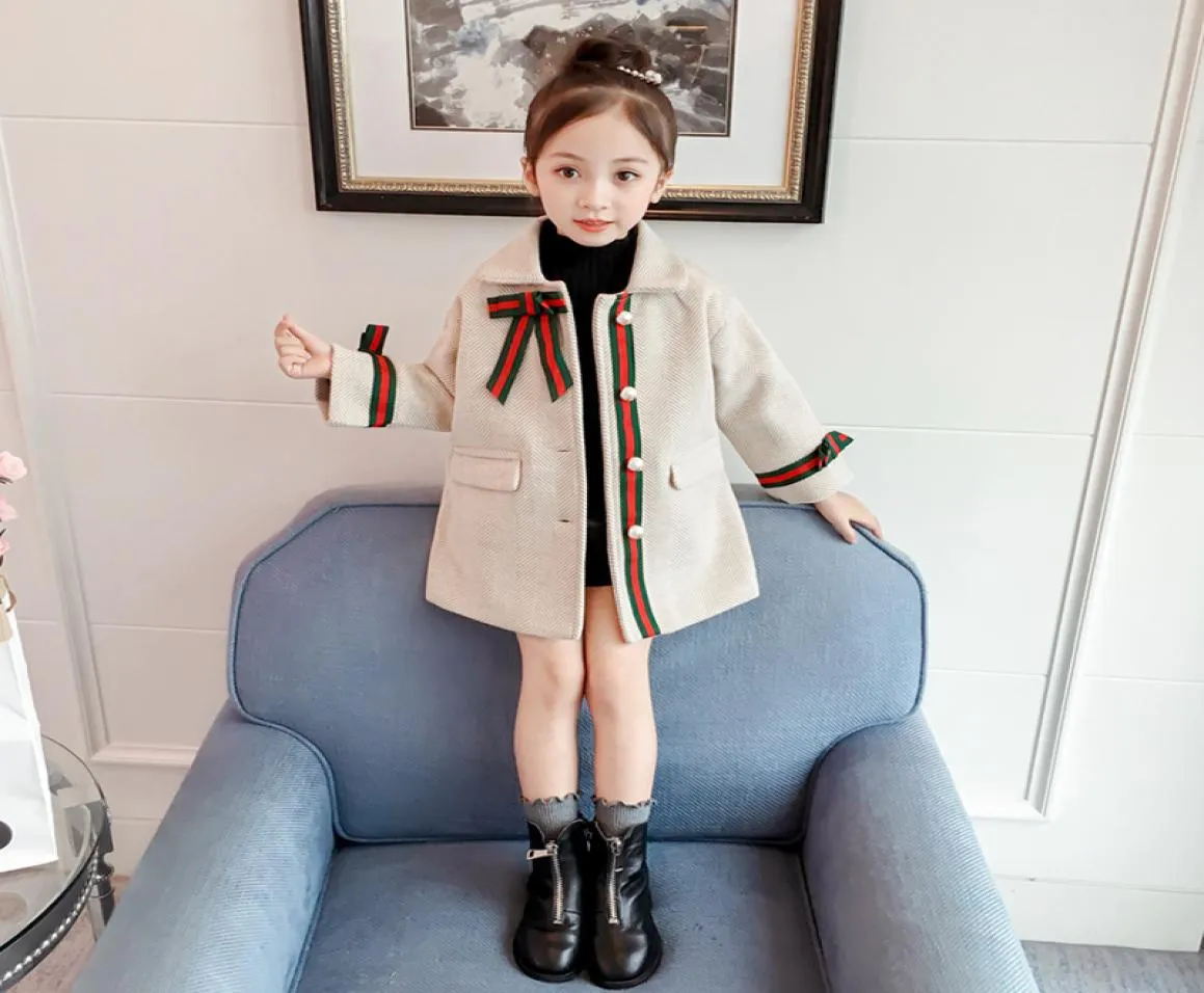 Lady Style Girls Woolen Plaid Trench Cota Kids Lapel Pearl Buckle Long Outwear Barn Bow Thicken Warm Coat 2 Colors5772189