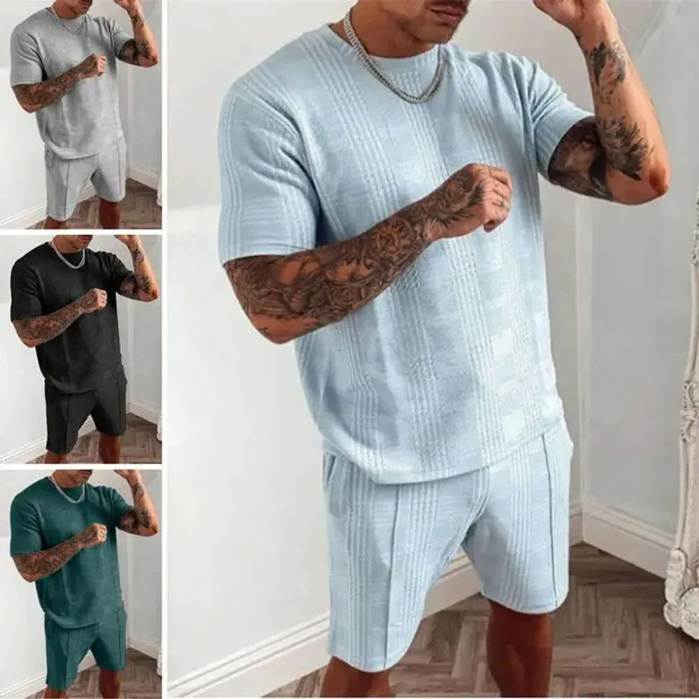 Herrspår 2022 Summer Tracksuit Men Casual Sports Set Solid Color Plaid Short Sleeved Shorts Set Mens Fashion 2 Piece Sportswear 167