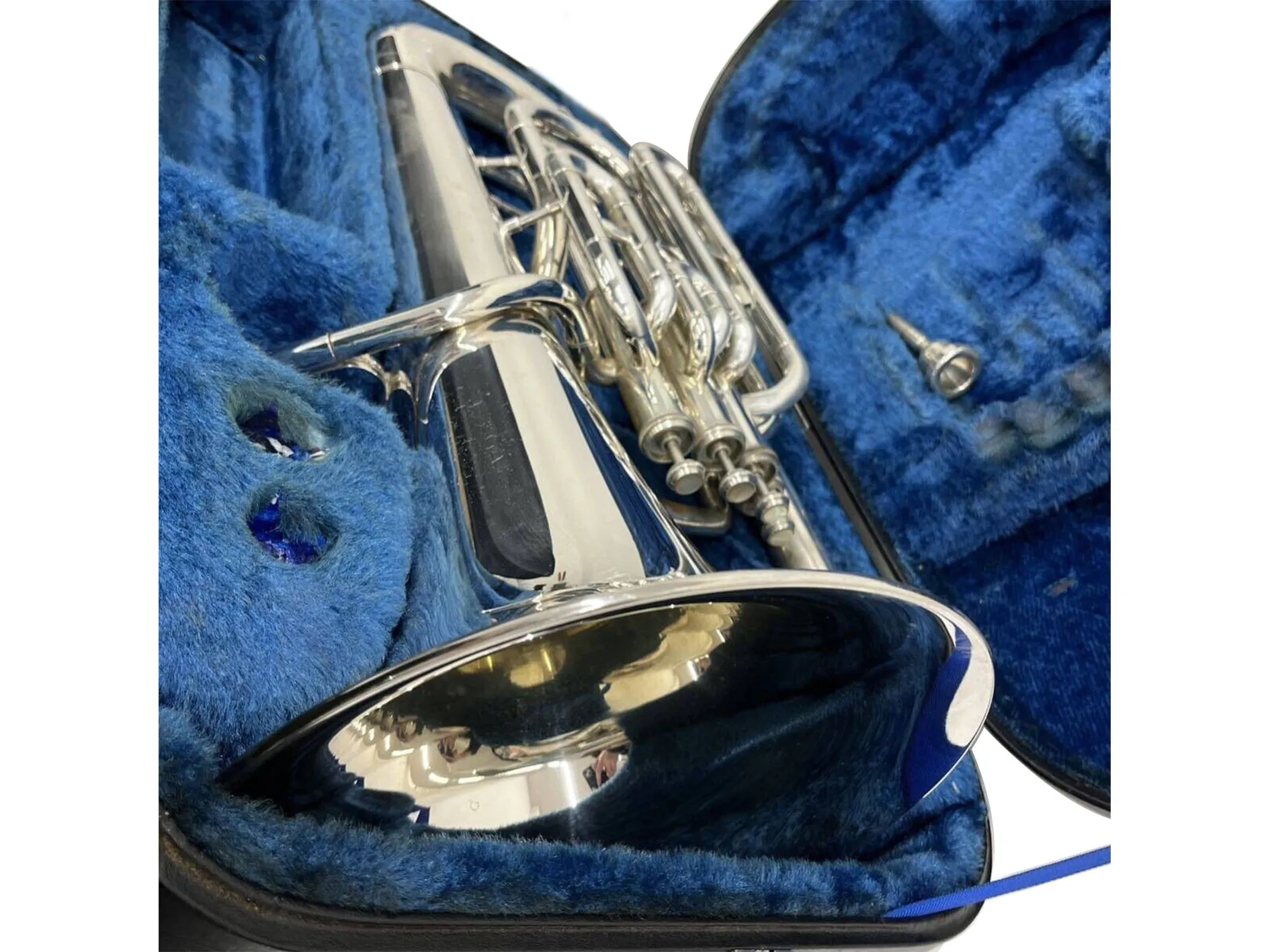 YEP-321S Euphonium plaqué argent avec étui rigide, instrument maintenu